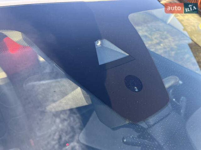 Белый Ситроен e-C4, объемом двигателя 0 л и пробегом 32 тыс. км за 18000 $, фото 28 на Automoto.ua