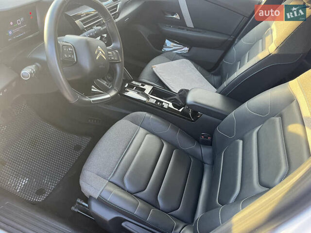 Белый Ситроен e-C4, объемом двигателя 0 л и пробегом 32 тыс. км за 18000 $, фото 12 на Automoto.ua