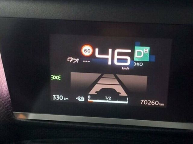Білий Сітроен e-C4, об'ємом двигуна 0 л та пробігом 70 тис. км за 16500 $, фото 11 на Automoto.ua