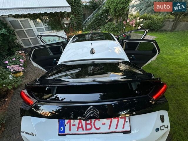 Білий Сітроен e-C4, об'ємом двигуна 0 л та пробігом 71 тис. км за 16900 $, фото 41 на Automoto.ua