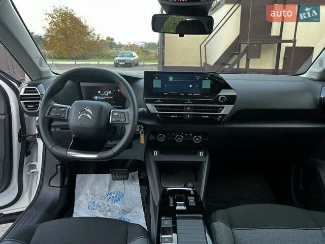 Ситроен e-C4 2023 в Ровно на Automoto.ua Белый Ситроен e-C4, объемом двигателя 0 л и пробегом 7 тыс. км за 17800 $, фото 12 на Automoto.ua
