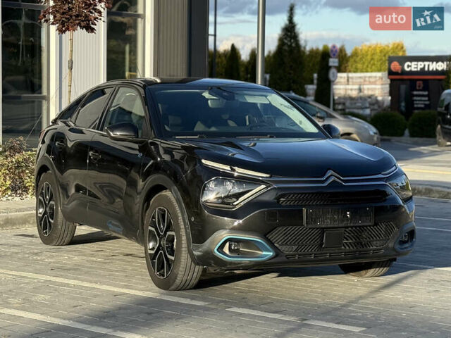 Чорний Сітроен e-C4, об'ємом двигуна 0 л та пробігом 115 тис. км за 15900 $, фото 2 на Automoto.ua