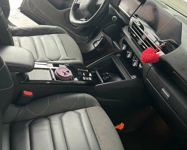 Чорний Сітроен e-C4, об'ємом двигуна 0 л та пробігом 123 тис. км за 18500 $, фото 10 на Automoto.ua