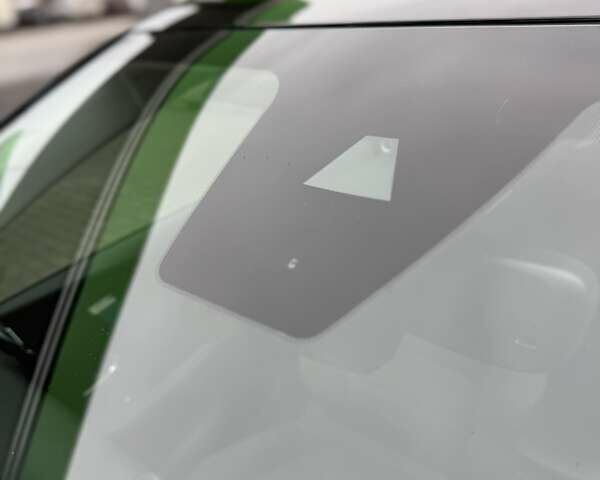 Черный Ситроен e-C4, объемом двигателя 0 л и пробегом 34 тыс. км за 16449 $, фото 7 на Automoto.ua