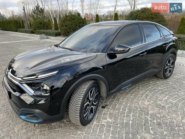 Чорний Сітроен e-C4, об'ємом двигуна 0 л та пробігом 55 тис. км за 18200 $, фото 3 на Automoto.ua