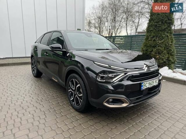 Черный Ситроен e-C4, объемом двигателя 0 л и пробегом 34 тыс. км за 16449 $, фото 2 на Automoto.ua