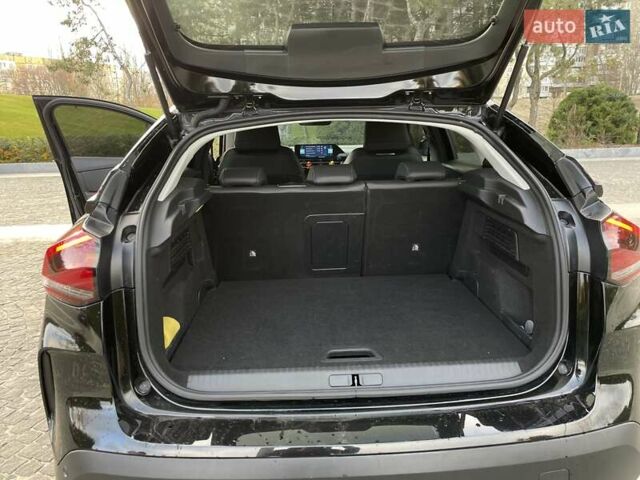 Чорний Сітроен e-C4, об'ємом двигуна 0 л та пробігом 55 тис. км за 18200 $, фото 15 на Automoto.ua