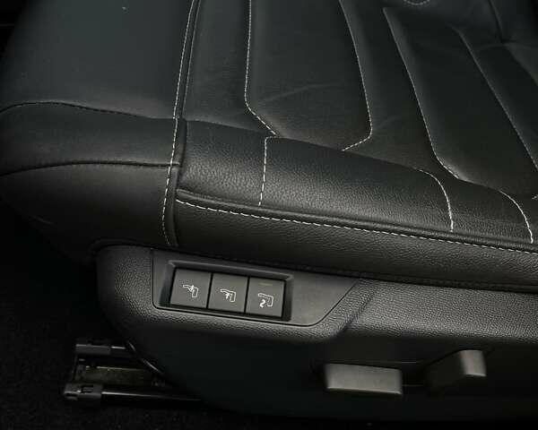 Чорний Сітроен e-C4, об'ємом двигуна 0 л та пробігом 55 тис. км за 18200 $, фото 20 на Automoto.ua