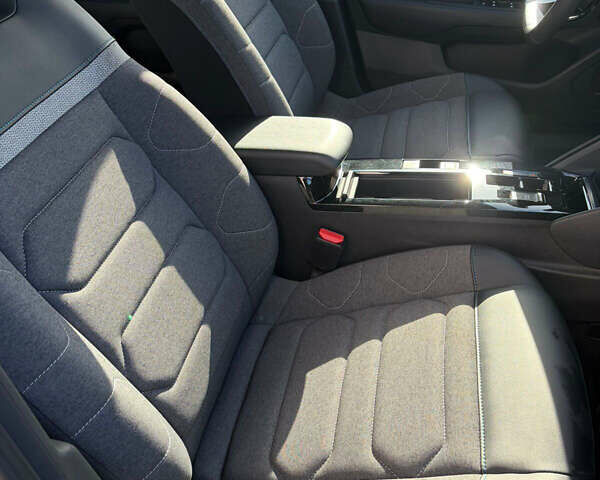 Чорний Сітроен e-C4, об'ємом двигуна 0 л та пробігом 22 тис. км за 13900 $, фото 18 на Automoto.ua