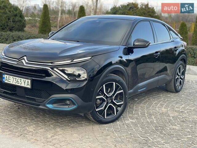Чорний Сітроен e-C4, об'ємом двигуна 0 л та пробігом 55 тис. км за 18200 $, фото 1 на Automoto.ua