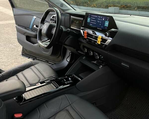 Чорний Сітроен e-C4, об'ємом двигуна 0 л та пробігом 55 тис. км за 18200 $, фото 17 на Automoto.ua