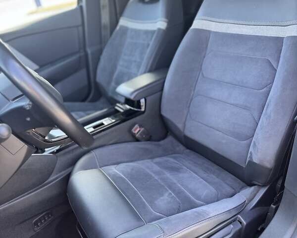 Чорний Сітроен e-C4, об'ємом двигуна 0 л та пробігом 47 тис. км за 18999 $, фото 25 на Automoto.ua