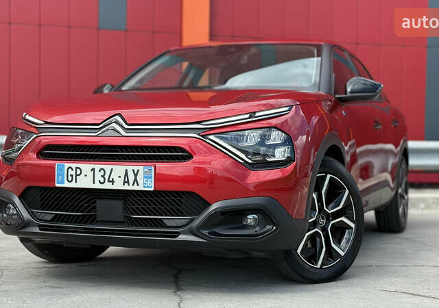 Красный Ситроен e-C4, объемом двигателя 0 л и пробегом 50 тыс. км за 18200 $, фото 1 на Automoto.ua