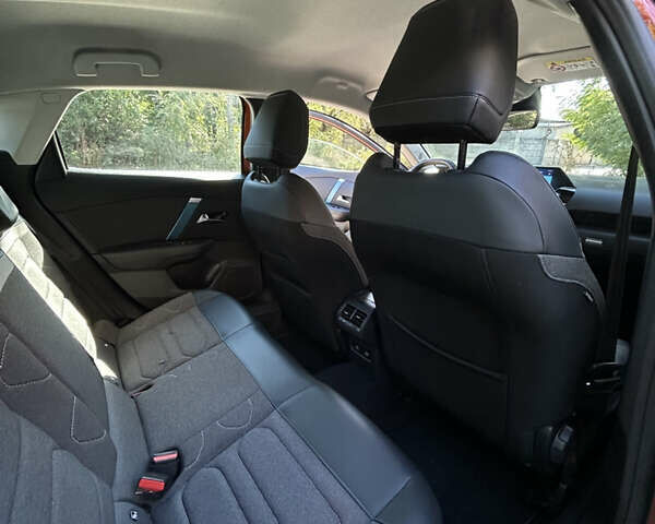 Ситроен e-C4, объемом двигателя 0 л и пробегом 70 тыс. км за 16700 $, фото 3 на Automoto.ua