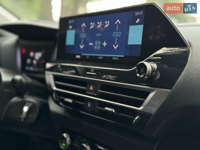 Ситроен e-C4, объемом двигателя 0 л и пробегом 27 тыс. км за 18300 $, фото 39 на Automoto.ua