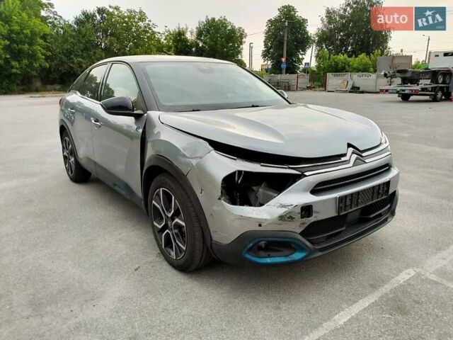 Ситроен e-C4, объемом двигателя 0 л и пробегом 66 тыс. км за 14950 $, фото 4 на Automoto.ua