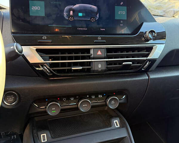 Сітроен e-C4, об'ємом двигуна 0 л та пробігом 85 тис. км за 11499 $, фото 15 на Automoto.ua