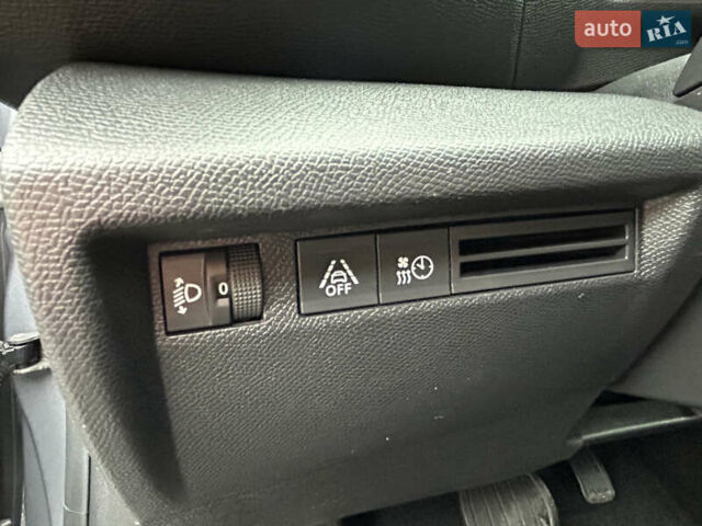 Серый Ситроен e-C4, объемом двигателя 0 л и пробегом 67 тыс. км за 16800 $, фото 10 на Automoto.ua