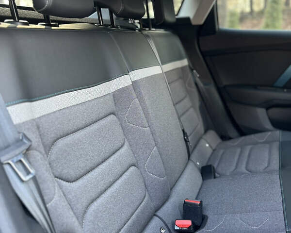 Серый Ситроен e-C4, объемом двигателя 0 л и пробегом 66 тыс. км за 15599 $, фото 94 на Automoto.ua