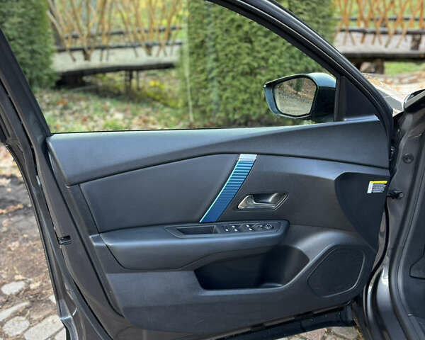 Серый Ситроен e-C4, объемом двигателя 0 л и пробегом 66 тыс. км за 15599 $, фото 67 на Automoto.ua