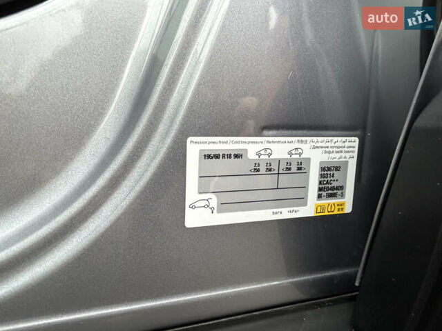 Серый Ситроен e-C4, объемом двигателя 0 л и пробегом 67 тыс. км за 16800 $, фото 48 на Automoto.ua