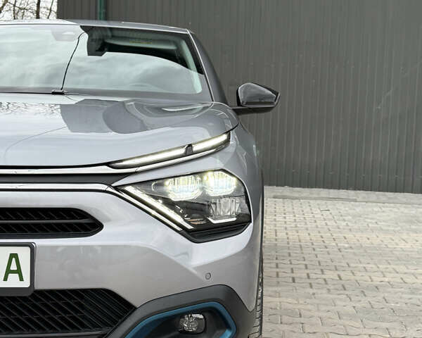 Серый Ситроен e-C4, объемом двигателя 0 л и пробегом 35 тыс. км за 16400 $, фото 7 на Automoto.ua