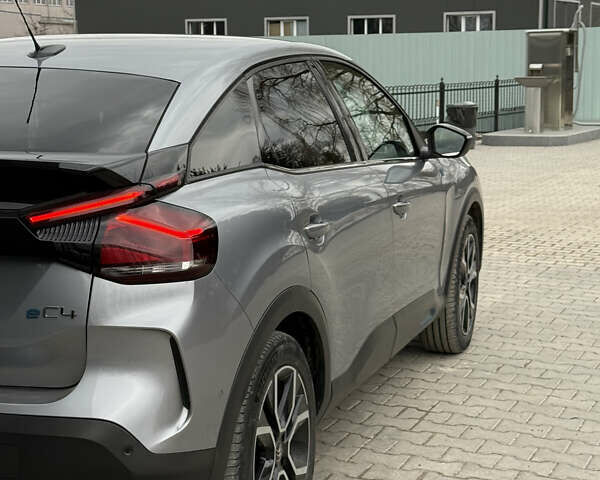 Серый Ситроен e-C4, объемом двигателя 0 л и пробегом 35 тыс. км за 16400 $, фото 15 на Automoto.ua