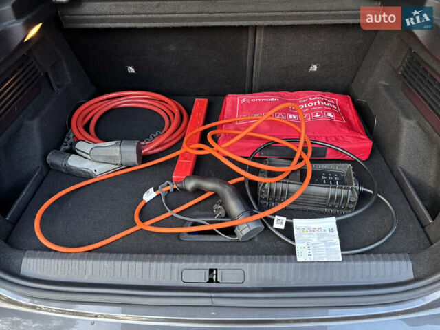 Серый Ситроен e-C4, объемом двигателя 0 л и пробегом 66 тыс. км за 15599 $, фото 106 на Automoto.ua