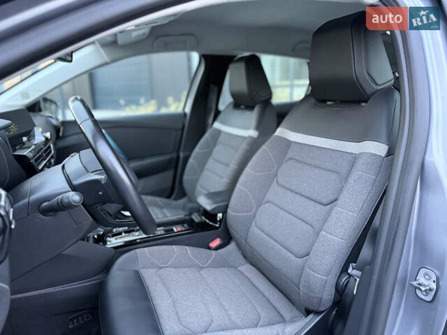 Ситроен e-C4 2021 в Городке на Automoto.ua Серый Ситроен e-C4, объемом двигателя 0 л и пробегом 32 тыс. км за 17500 $, фото 7 на Automoto.ua