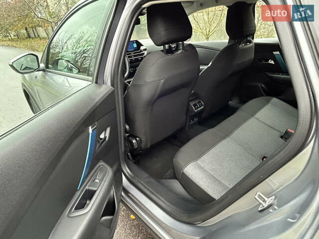 Серый Ситроен e-C4, объемом двигателя 0 л и пробегом 67 тыс. км за 16800 $, фото 16 на Automoto.ua