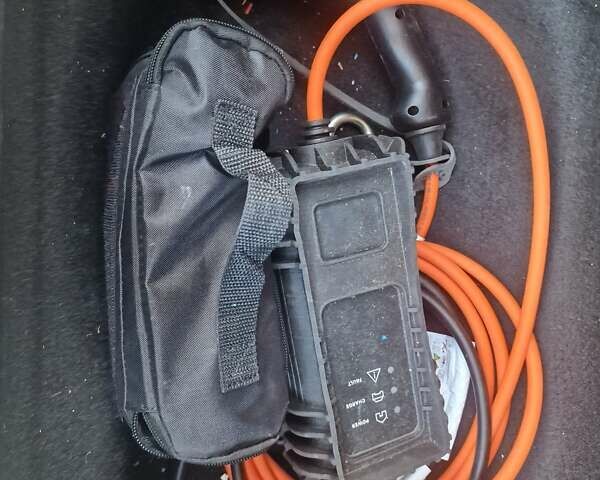 Сірий Сітроен e-C4, об'ємом двигуна 0 л та пробігом 96 тис. км за 17900 $, фото 29 на Automoto.ua