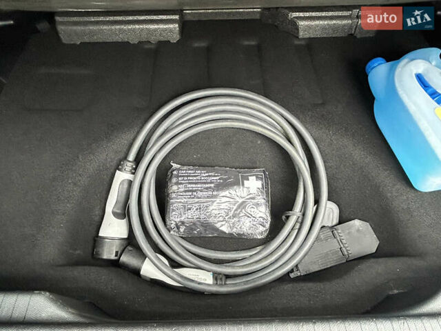 Серый Ситроен e-C4, объемом двигателя 0 л и пробегом 67 тыс. км за 16800 $, фото 25 на Automoto.ua