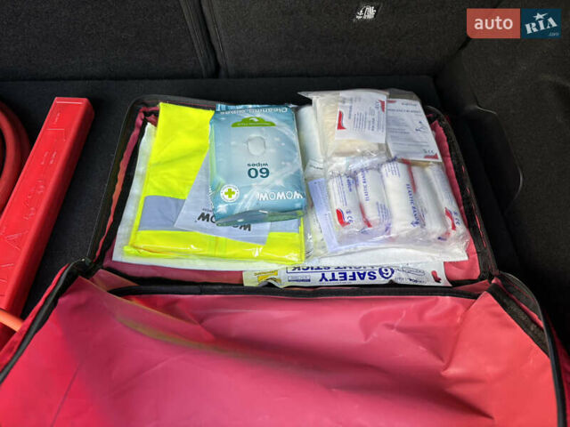 Серый Ситроен e-C4, объемом двигателя 0 л и пробегом 66 тыс. км за 15599 $, фото 107 на Automoto.ua