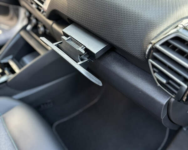 Серый Ситроен e-C4, объемом двигателя 0 л и пробегом 66 тыс. км за 15599 $, фото 100 на Automoto.ua