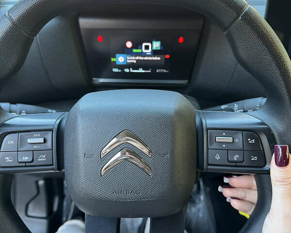 Серый Ситроен e-C4, объемом двигателя 0 л и пробегом 67 тыс. км за 14800 $, фото 12 на Automoto.ua