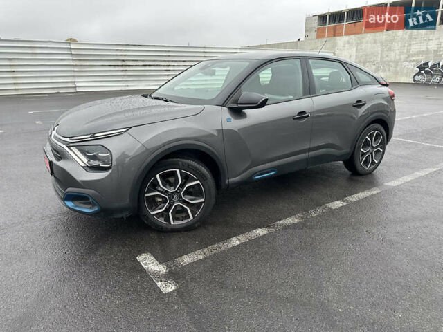 Серый Ситроен e-C4, объемом двигателя 0 л и пробегом 57 тыс. км за 16200 $, фото 2 на Automoto.ua