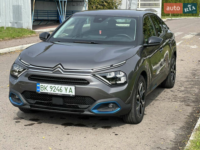 Серый Ситроен e-C4, объемом двигателя 0 л и пробегом 51 тыс. км за 16699 $, фото 3 на Automoto.ua