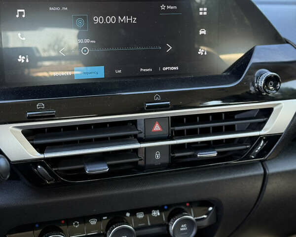 Серый Ситроен e-C4, объемом двигателя 0 л и пробегом 18 тыс. км за 15999 $, фото 17 на Automoto.ua