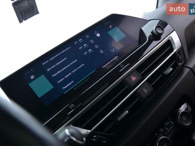 Синий Ситроен e-C4, объемом двигателя 0 л и пробегом 89 тыс. км за 14888 $, фото 39 на Automoto.ua