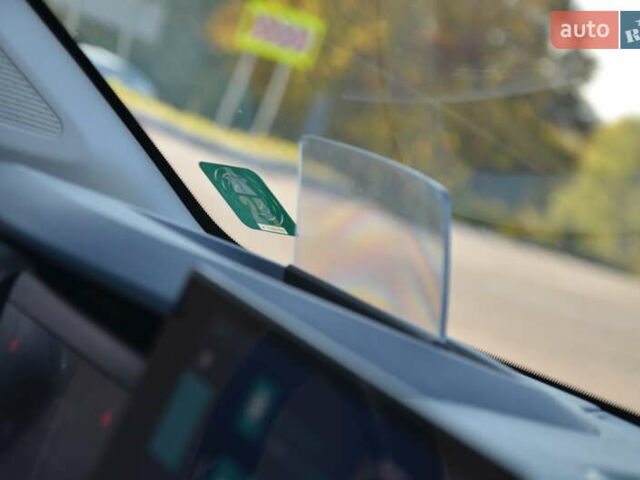 Сітроен e-C4 2021 у Дрогобичі на Automoto.ua Синій Сітроен e-C4, об'ємом двигуна 0 л та пробігом 94 тис. км за 15950 $, фото 56 на Automoto.ua