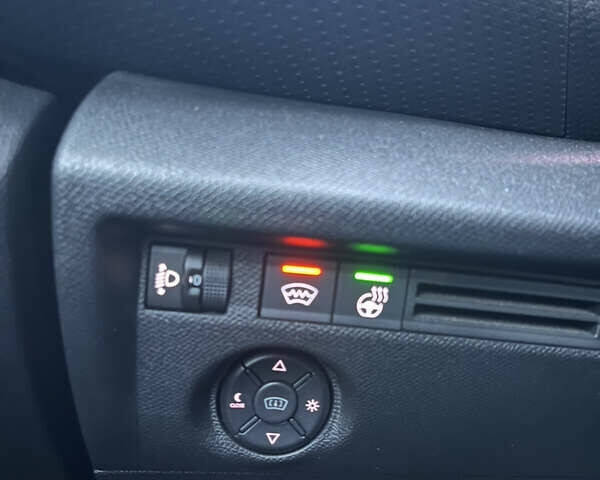 Синій Сітроен e-C4, об'ємом двигуна 0 л та пробігом 22 тис. км за 19300 $, фото 28 на Automoto.ua