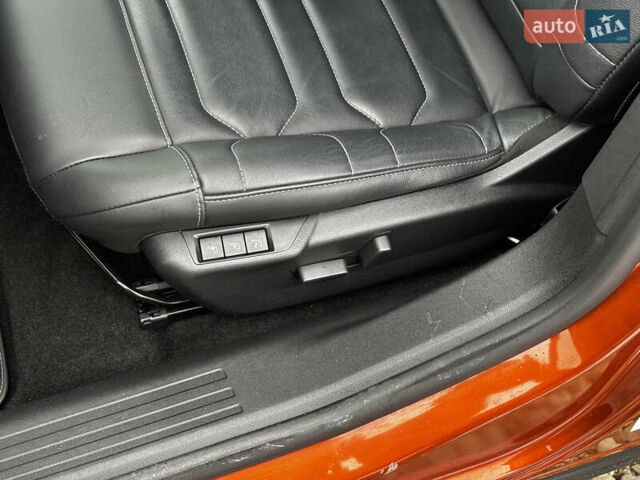 Помаранчевий Сітроен e-C4, об'ємом двигуна 0 л та пробігом 127 тис. км за 16400 $, фото 33 на Automoto.ua