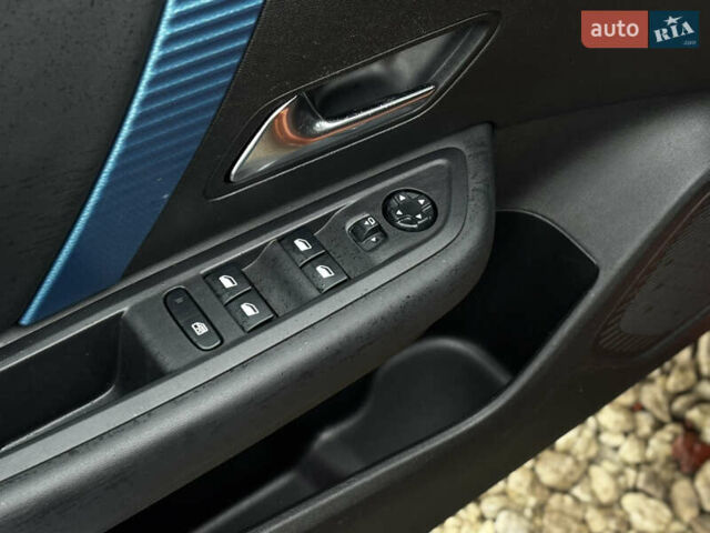 Помаранчевий Сітроен e-C4, об'ємом двигуна 0 л та пробігом 127 тис. км за 16400 $, фото 26 на Automoto.ua