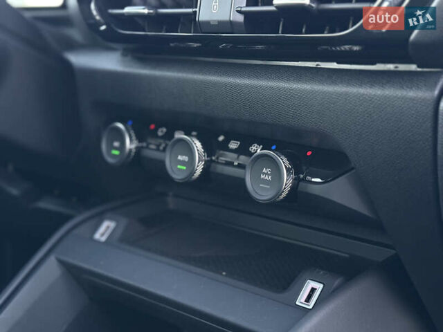 Оранжевый Ситроен e-C4, объемом двигателя 0 л и пробегом 12 тыс. км за 17800 $, фото 25 на Automoto.ua