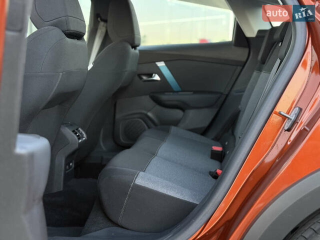 Оранжевый Ситроен e-C4, объемом двигателя 0 л и пробегом 12 тыс. км за 17800 $, фото 31 на Automoto.ua