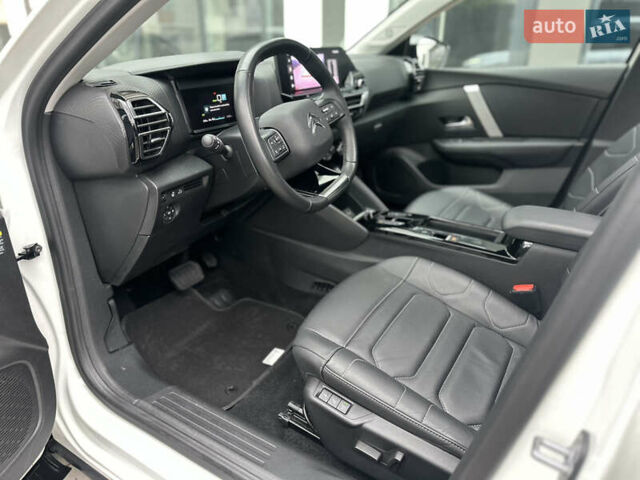 Белый Ситроен E-C4 X, объемом двигателя 0 л и пробегом 19 тыс. км за 22200 $, фото 38 на Automoto.ua