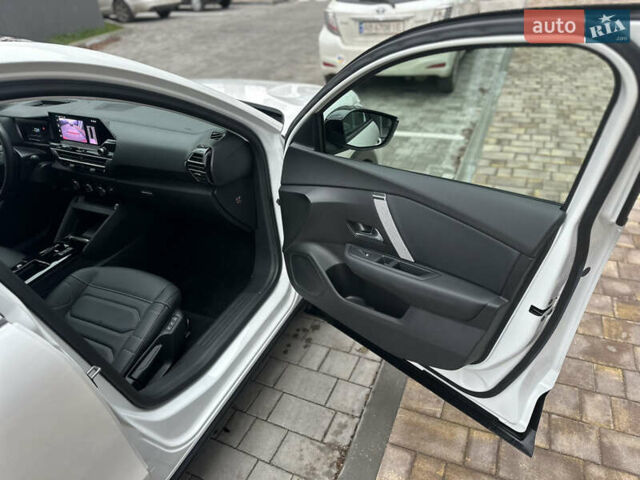 Белый Ситроен E-C4 X, объемом двигателя 0 л и пробегом 19 тыс. км за 22200 $, фото 40 на Automoto.ua