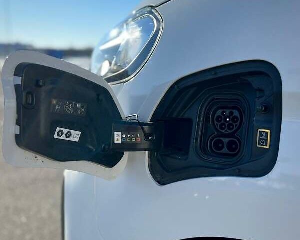 Белый Ситроен e-Jumpy, объемом двигателя 0 л и пробегом 75 тыс. км за 23900 $, фото 15 на Automoto.ua