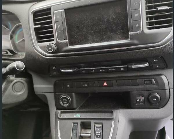 Серый Ситроен e-Jumpy, объемом двигателя 0 л и пробегом 119 тыс. км за 11700 $, фото 24 на Automoto.ua