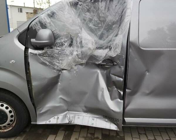 Серый Ситроен e-Jumpy, объемом двигателя 0 л и пробегом 119 тыс. км за 11700 $, фото 11 на Automoto.ua